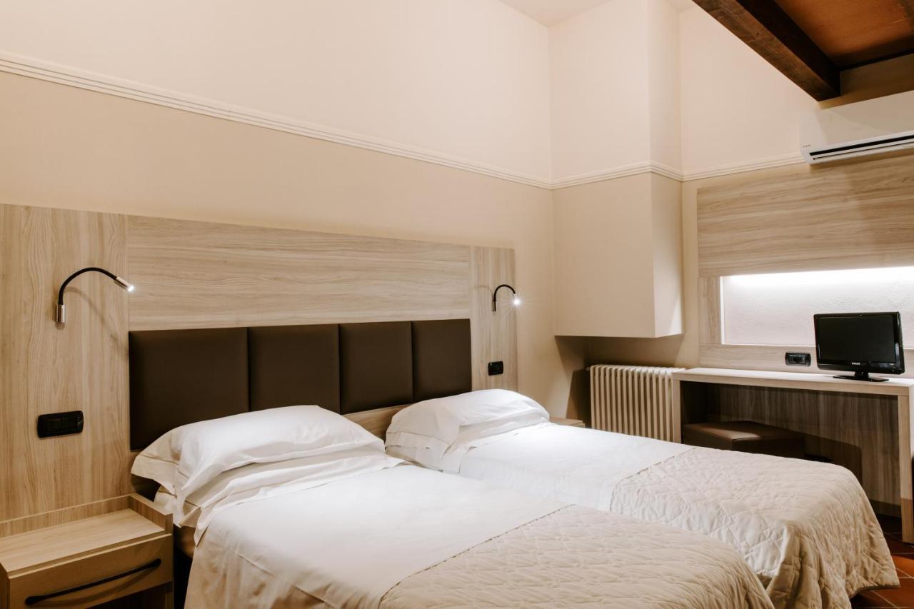 Country House Santa Maria Maddalena Budrio  Bagian luar foto